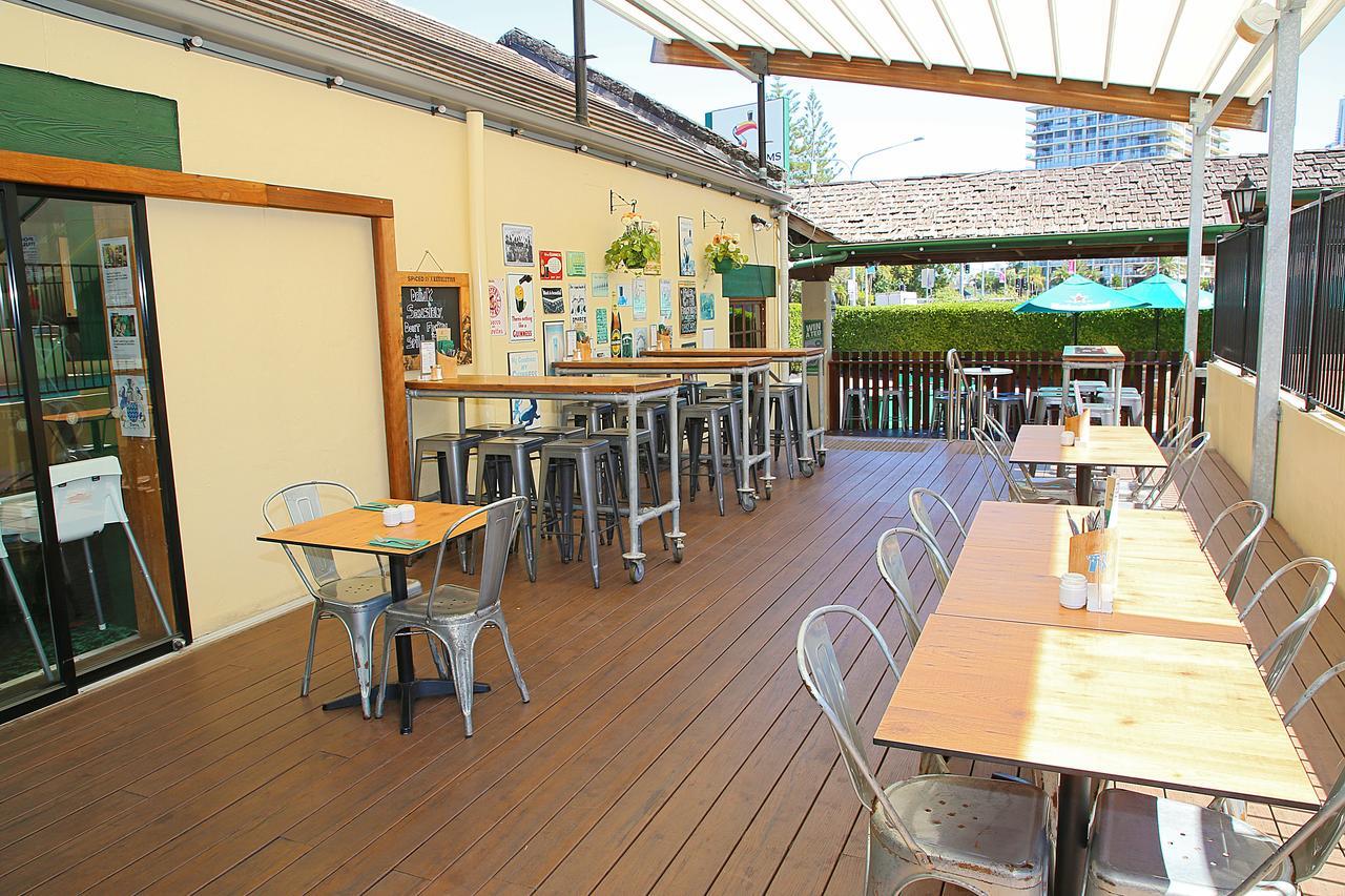 Darcy Arms Hotel Motel Gold Coast Exterior foto