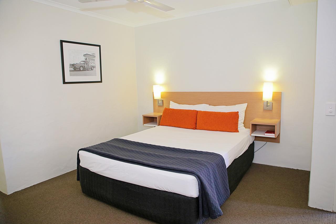 Darcy Arms Hotel Motel Gold Coast Exterior foto
