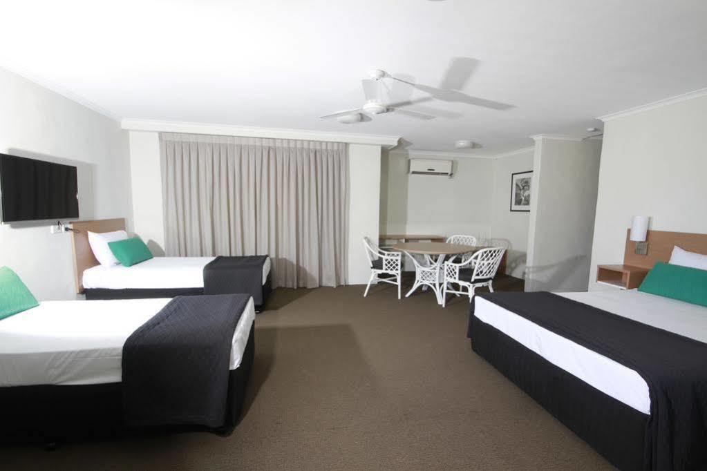 Darcy Arms Hotel Motel Gold Coast Exterior foto